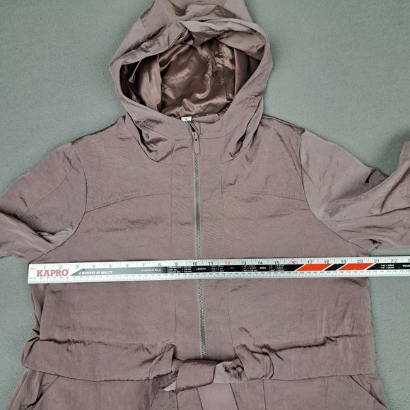 Lululemon Rain Jacket Womens 6 Misty Mocha Belted Water Repellent Athletic - Picture 6 of 14